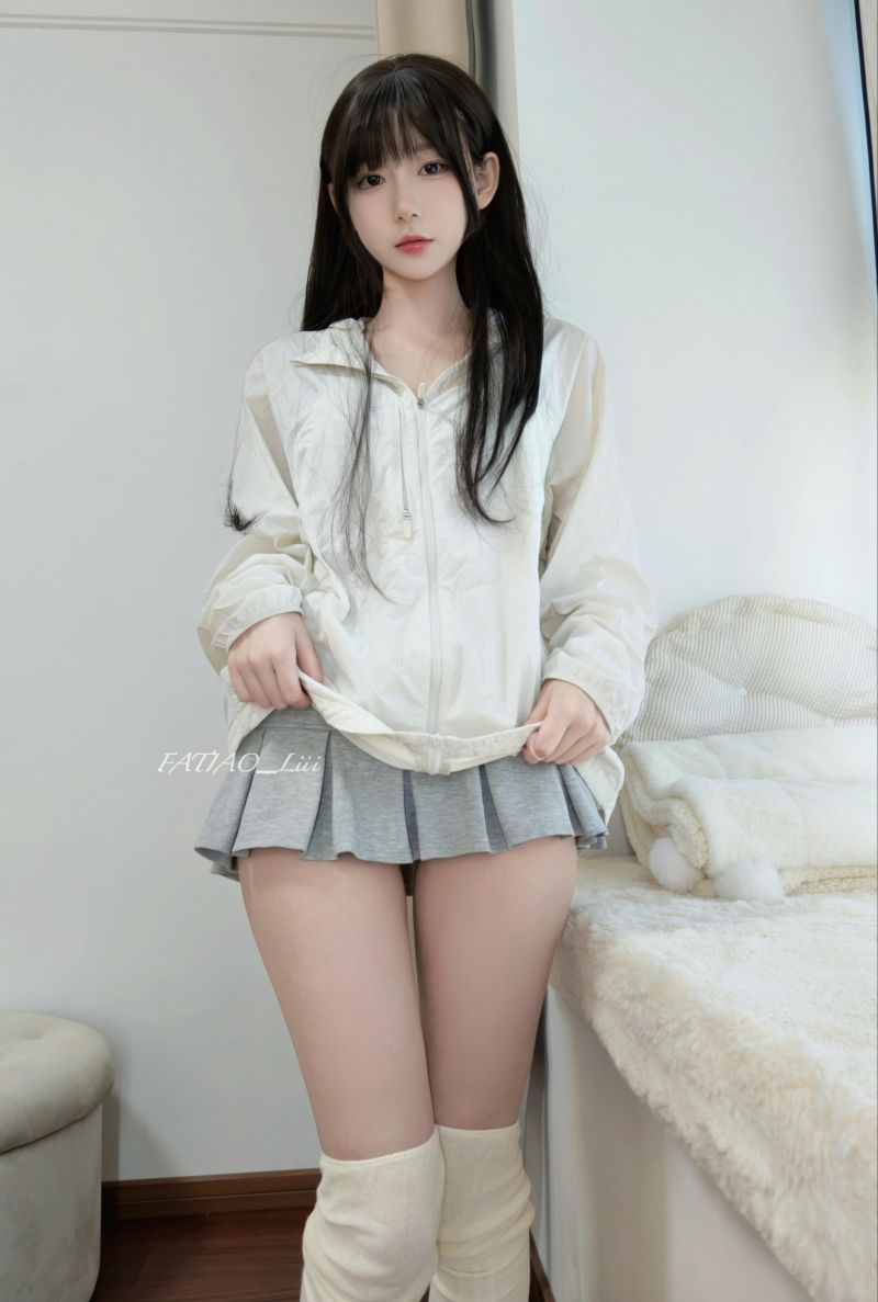 2833-迷之呆梨-清纯少女COS作品更新 [118~136] - 全文